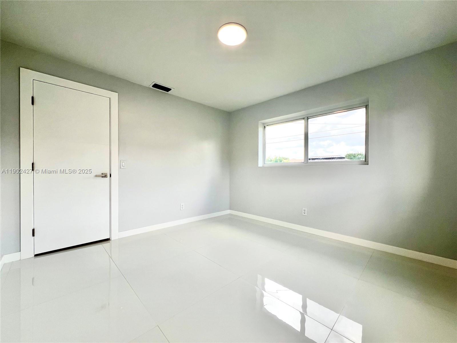 HOLLYWOOD HEIGHTS ESTATES - Residential