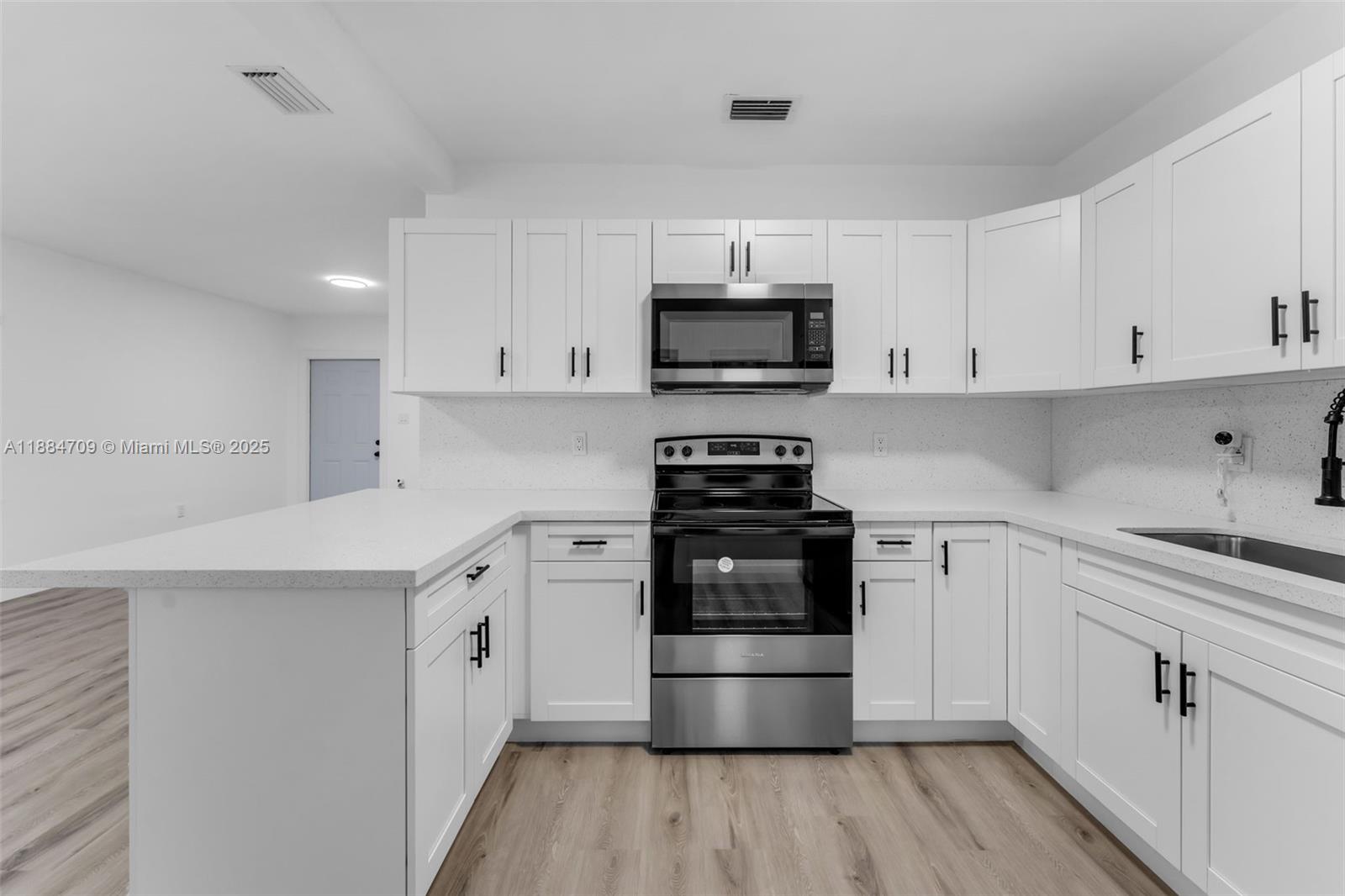 RICHMOND HEIGHTS - Residential