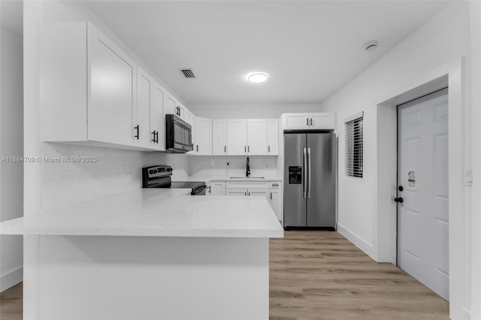 RICHMOND HEIGHTS - Residential