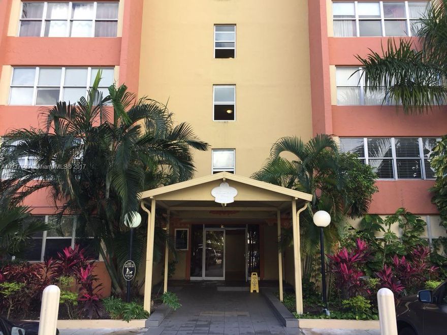 Location, Location, Location! 1 block from Kendall Dr. and 3 blocks to Dadeland Mall. Surrounded by an assortment of shopping, dining and employment opportunities. Public transportation 1 block away and a walk away from Metro Rail and access to Brickell and Downtown. Ground floor unit eliminates the elevator hassle and makes transporting groceries a breeze. POF required. Buyer will receive a quit claim deed w/ no title insurance. Buyer responsible for any items on title (liens, code violations, etc.)