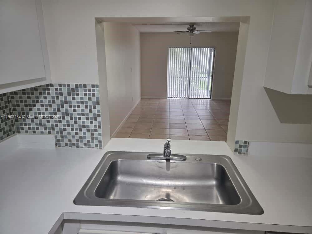 CYPRESS AT WOODMONT III - Residential Lease