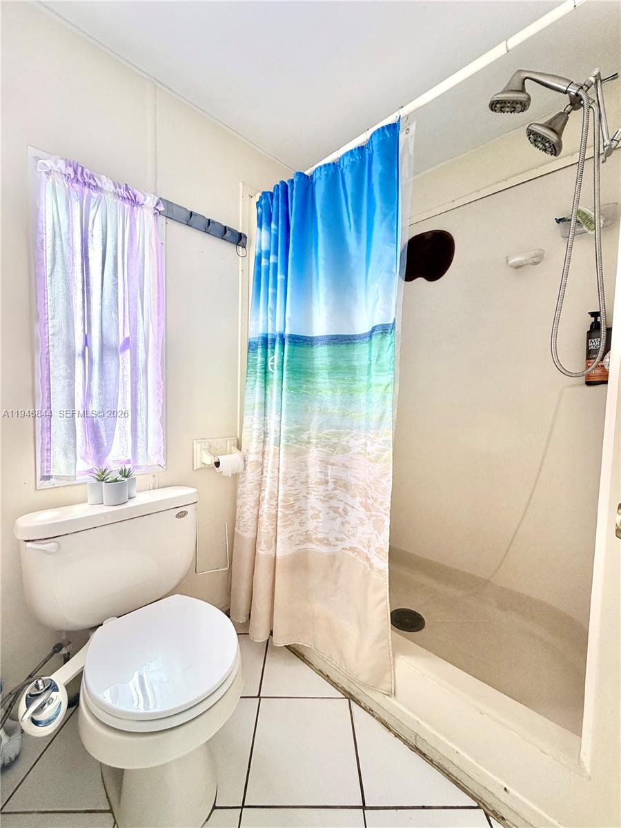 KINGS MANOR ESTATES WEST - Residential