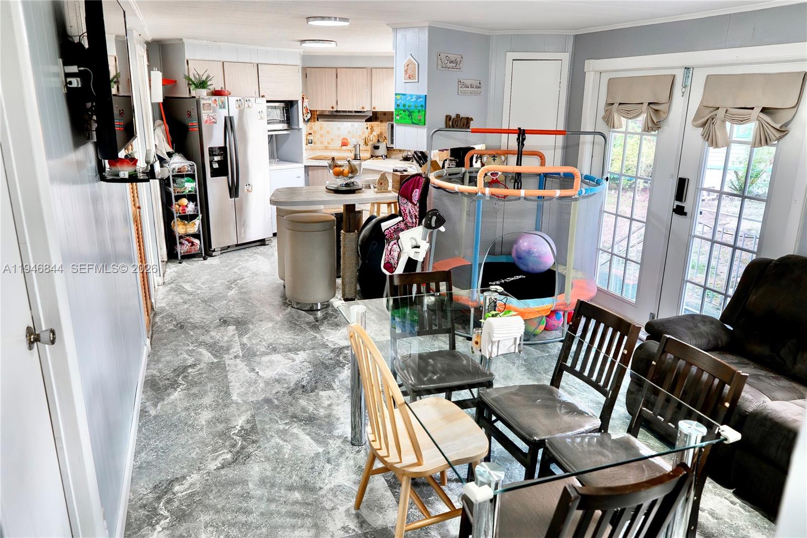 KINGS MANOR ESTATES WEST - Residential