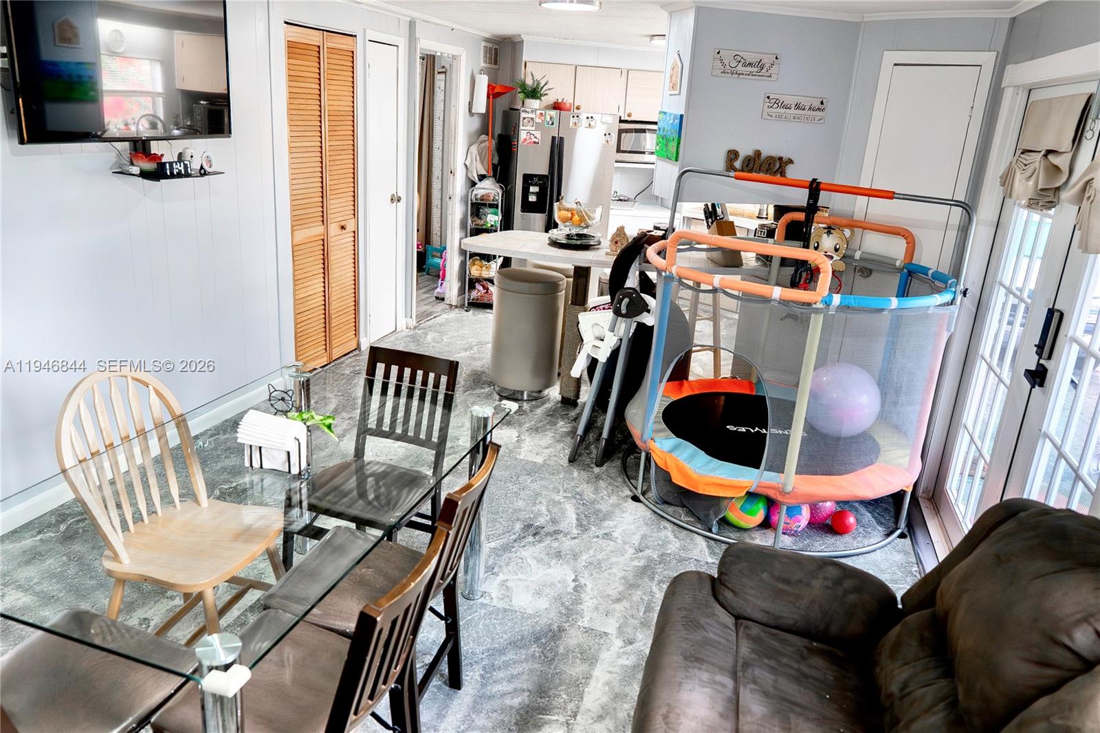 KINGS MANOR ESTATES WEST - Residential