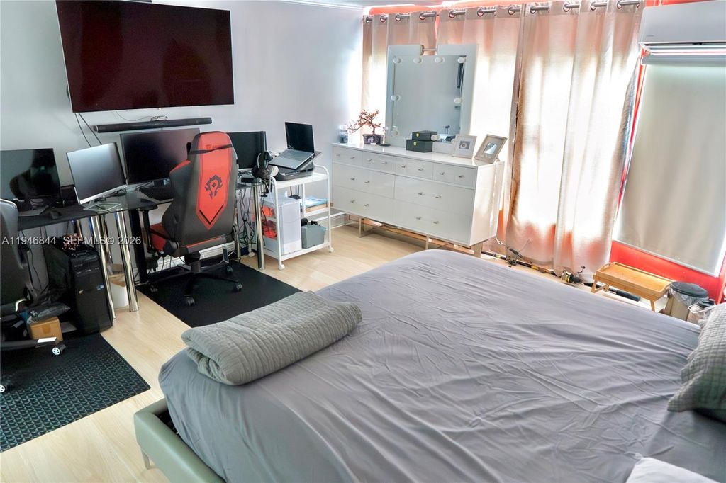 Photo of 12405 SW 5th St, Fort Lauderdale, FL 33325 (MLS # A11946844)