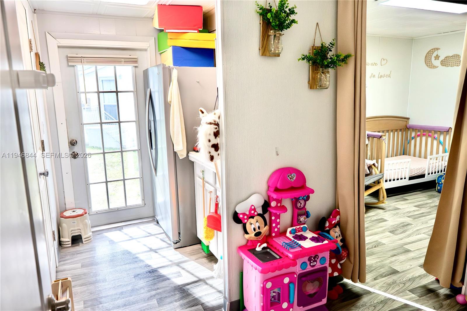 KINGS MANOR ESTATES WEST - Residential