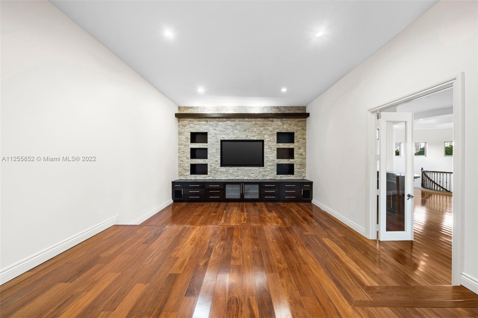 WILLIAMS ISLAND 3RD AMEND - Residential