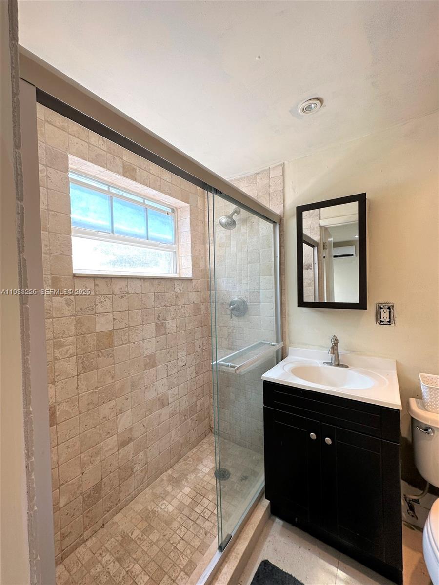 BEACH MANOR CONDO - Residential Lease