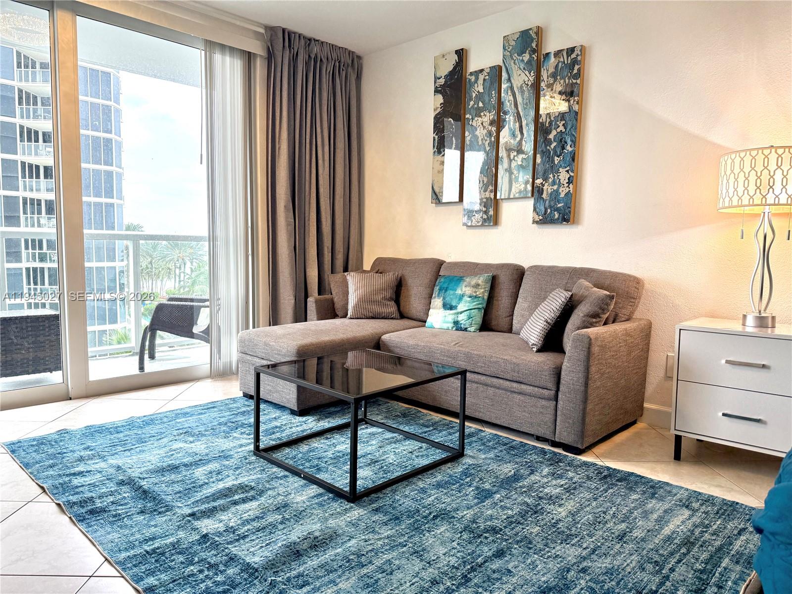 THE AVENTURA BEACH CLUB C - Residential