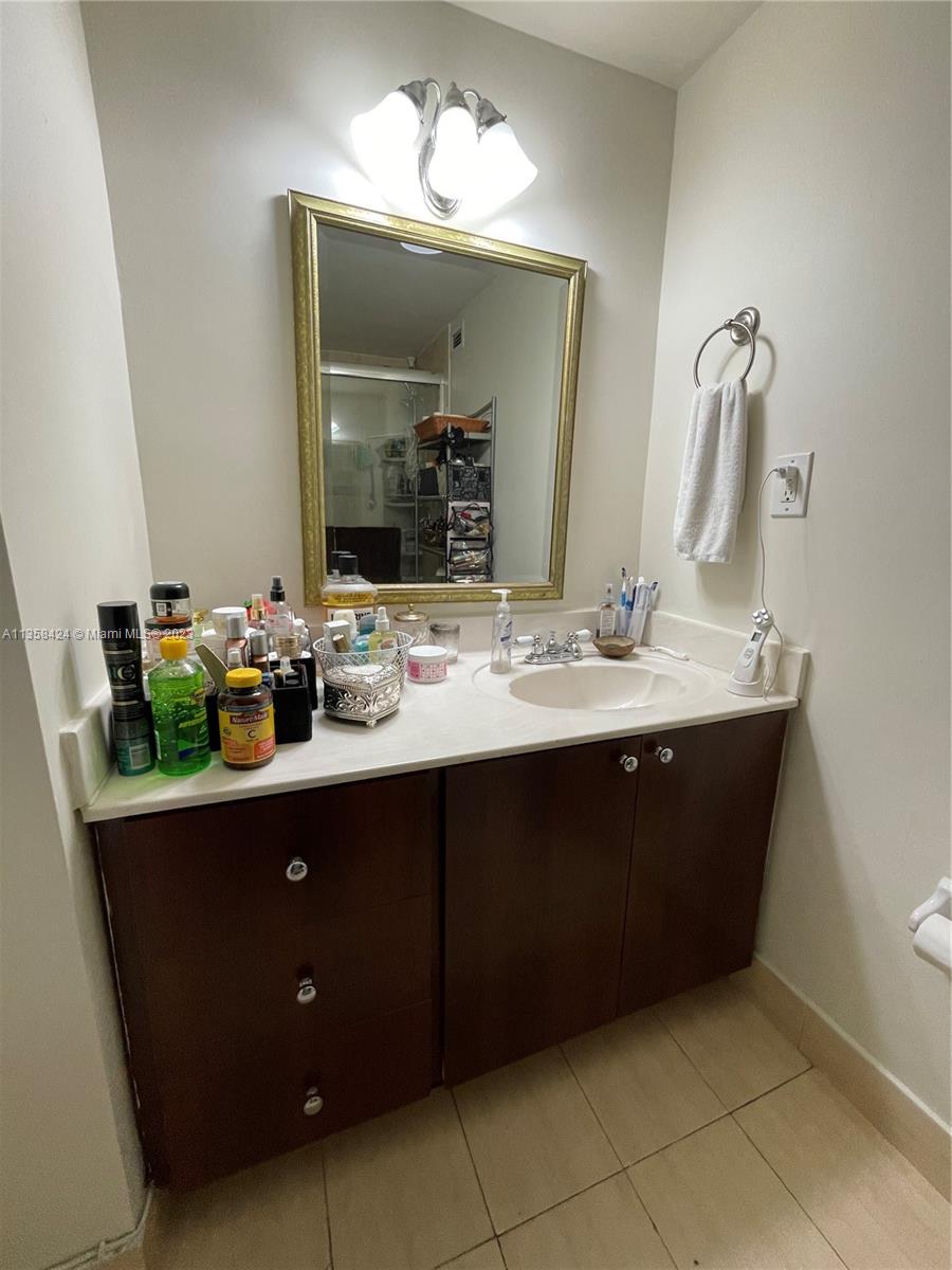 TRITON TOWER CONDO - Residential