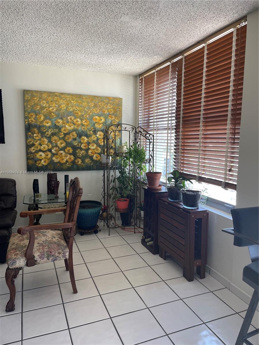 TRITON TOWER CONDO - Residential