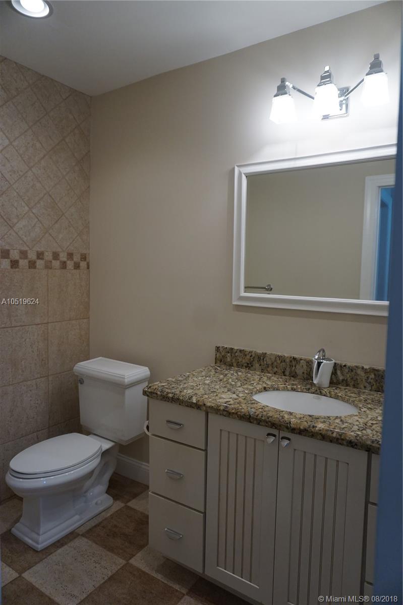 MIRROR LAKE ESTATES SEC 2 - Residential Lease