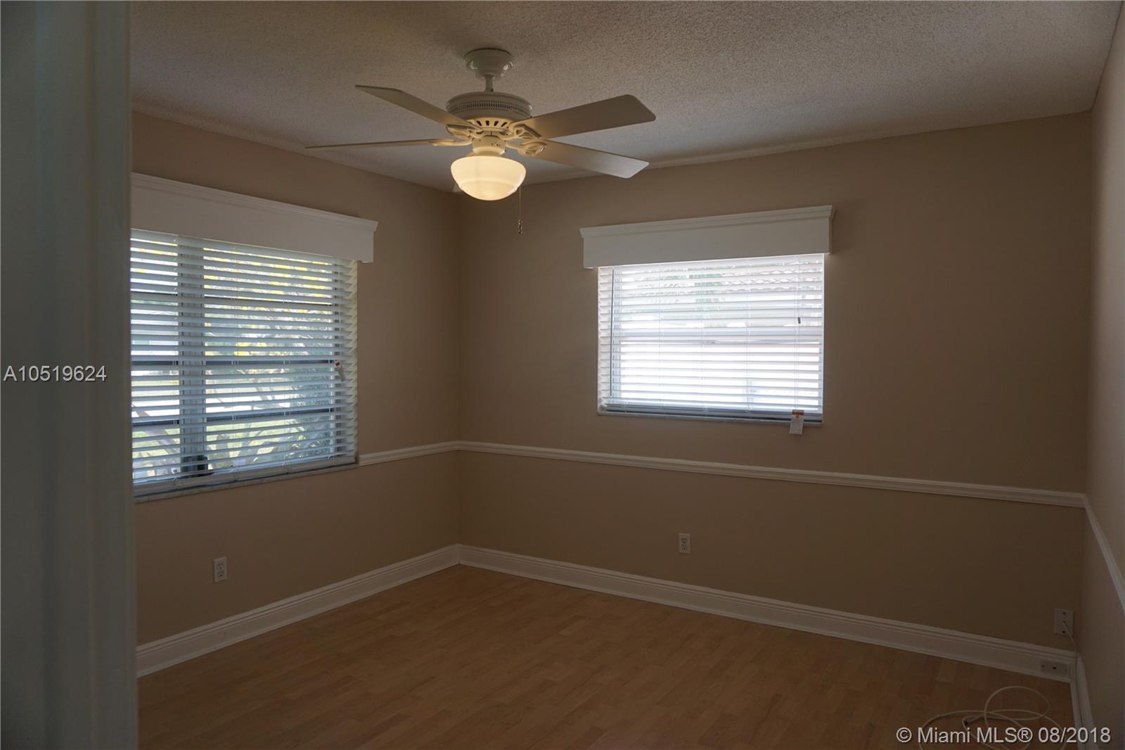 MIRROR LAKE ESTATES SEC 2 - Residential Lease