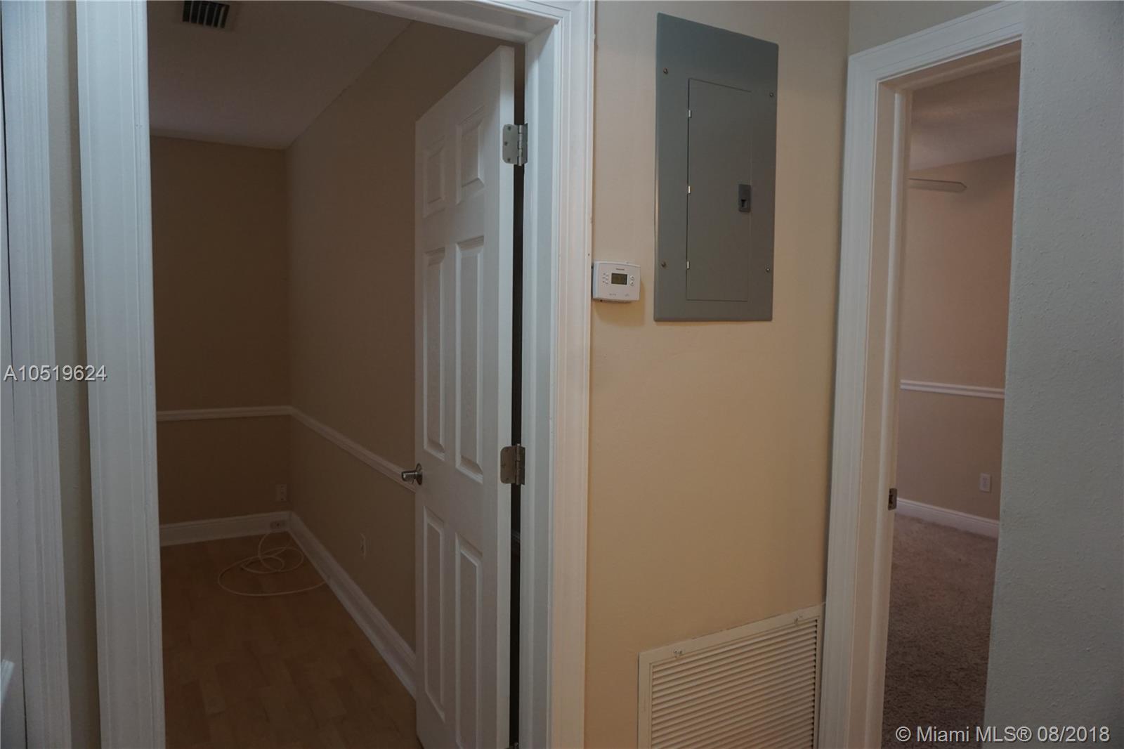 MIRROR LAKE ESTATES SEC 2 - Residential Lease