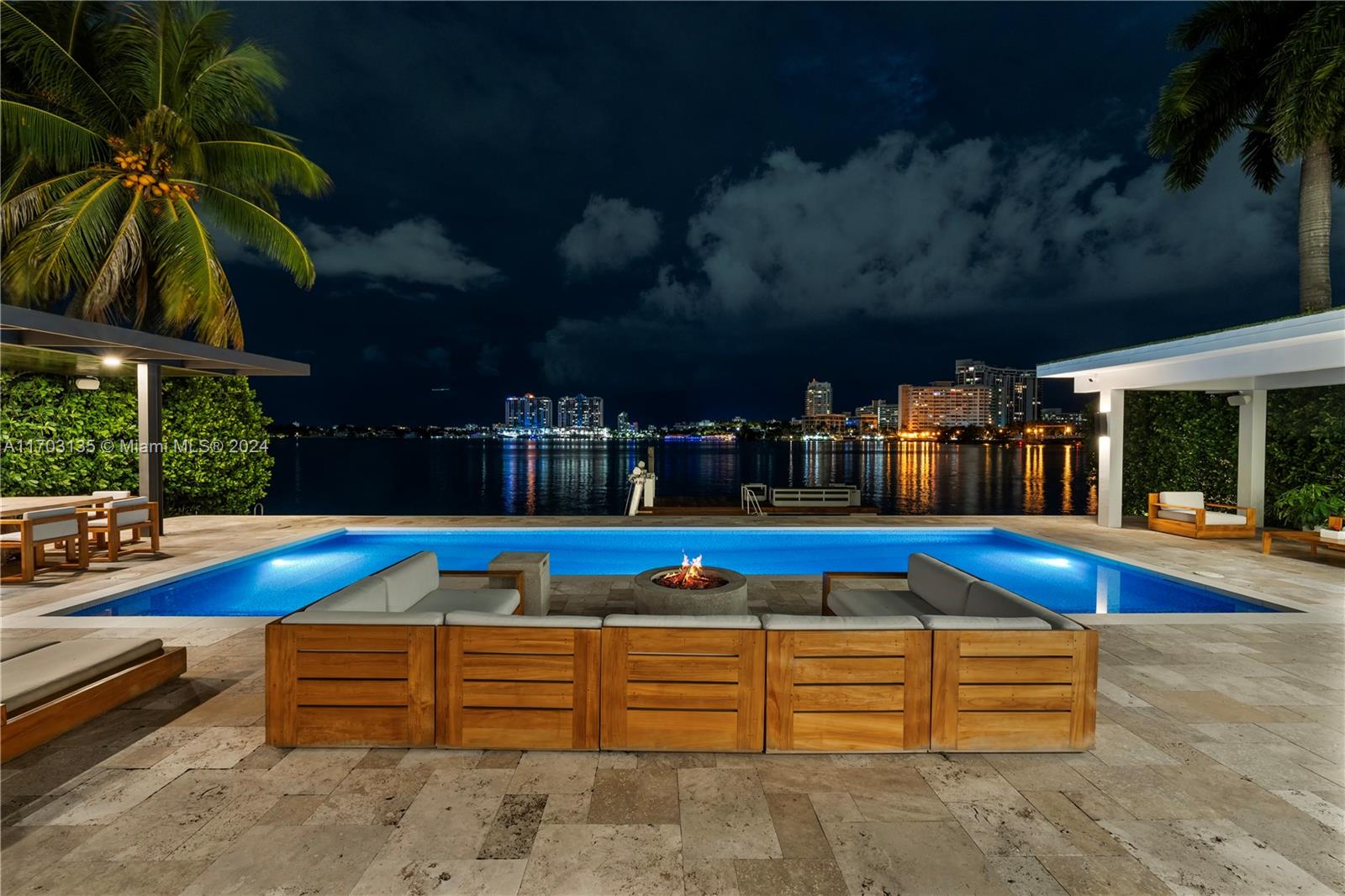 RIVO ALTO AMD - Residential