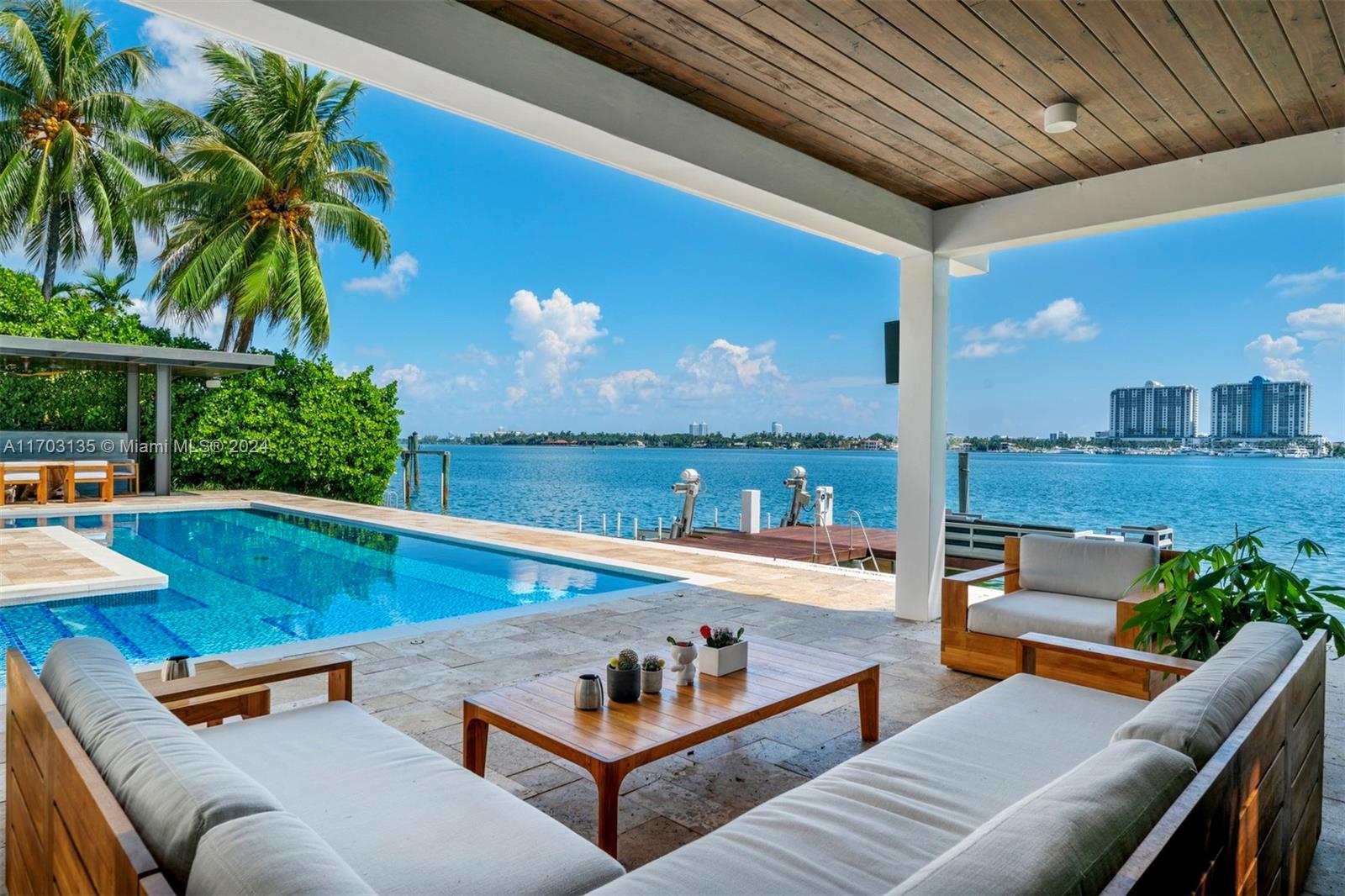 RIVO ALTO AMD - Residential