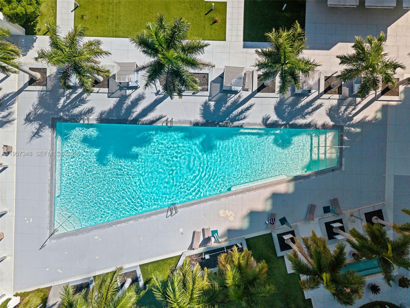 FOUR MIDTOWN MIAMI CONDO - Residential