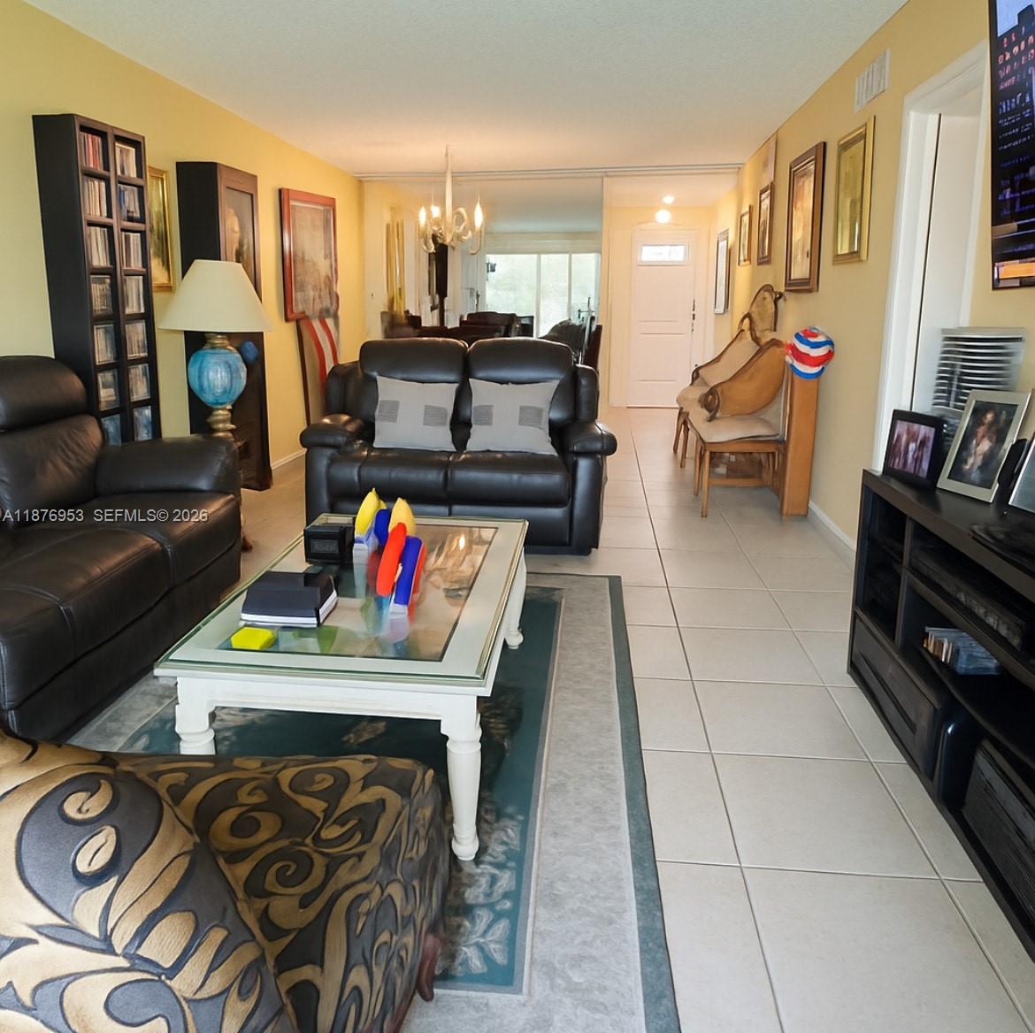 HOLLYBROOK GOLF AND - Residential