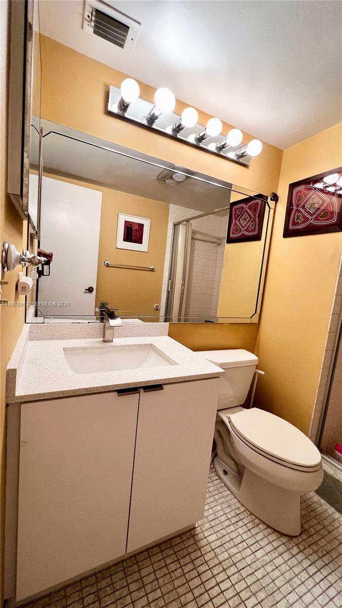 HOLLYBROOK GOLF AND - Residential
