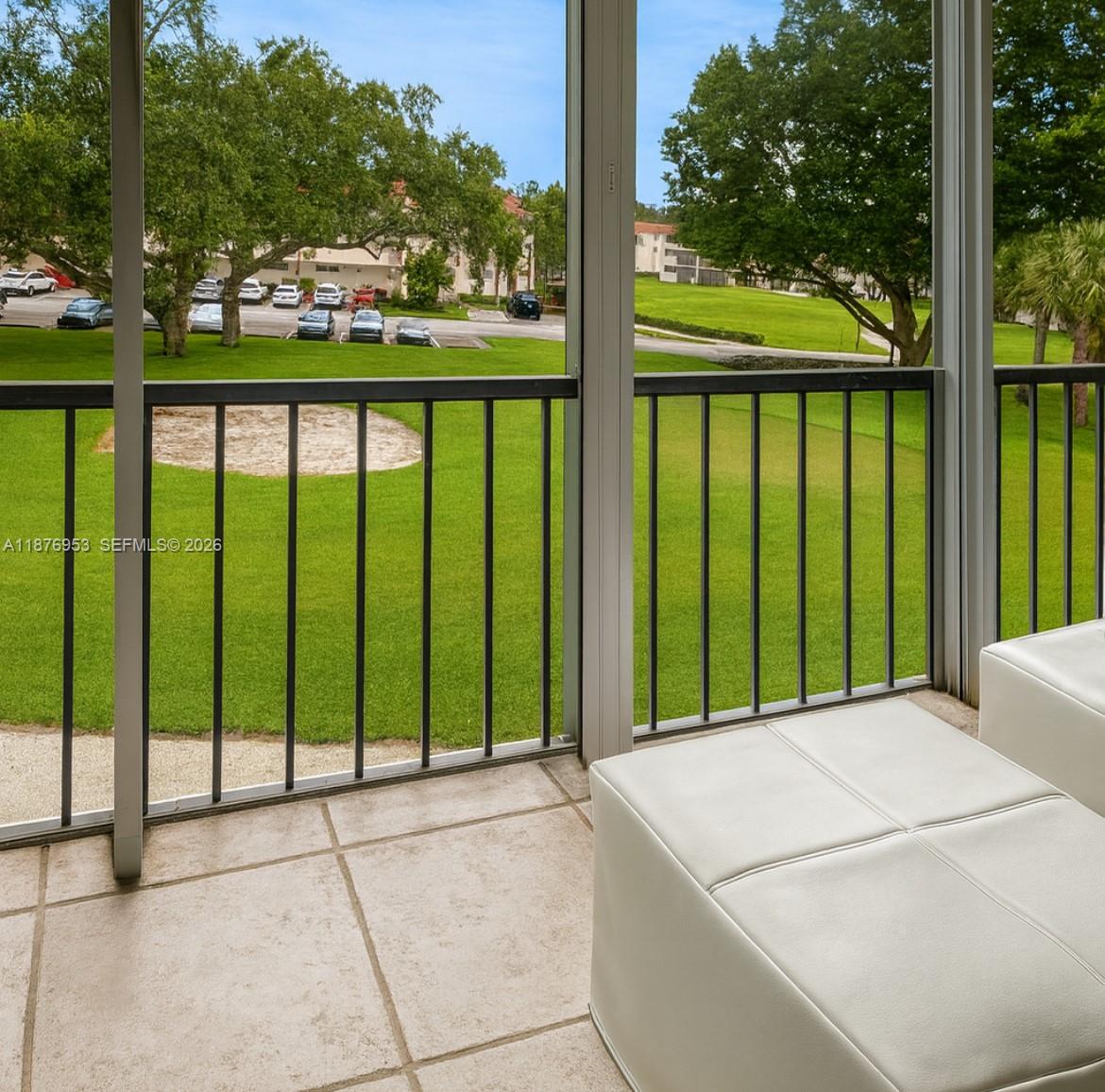 HOLLYBROOK GOLF AND - Residential
