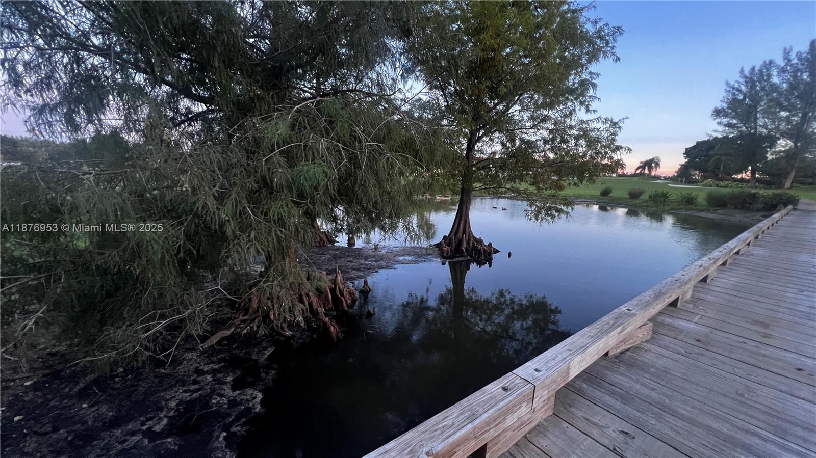 HOLLYBROOK GOLF AND - Residential