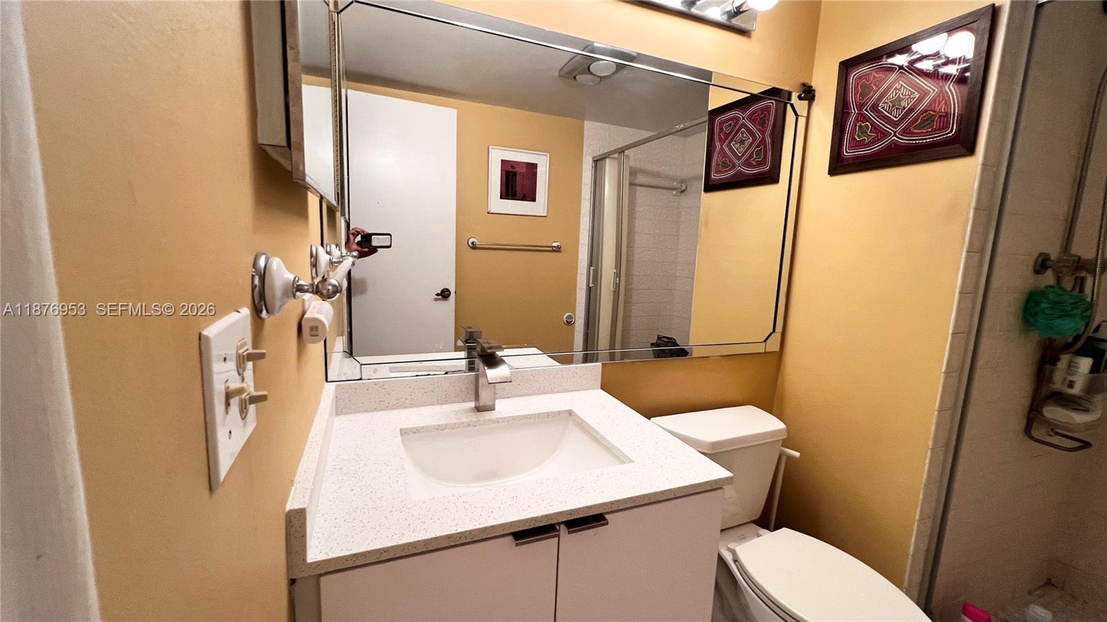 HOLLYBROOK GOLF AND - Residential