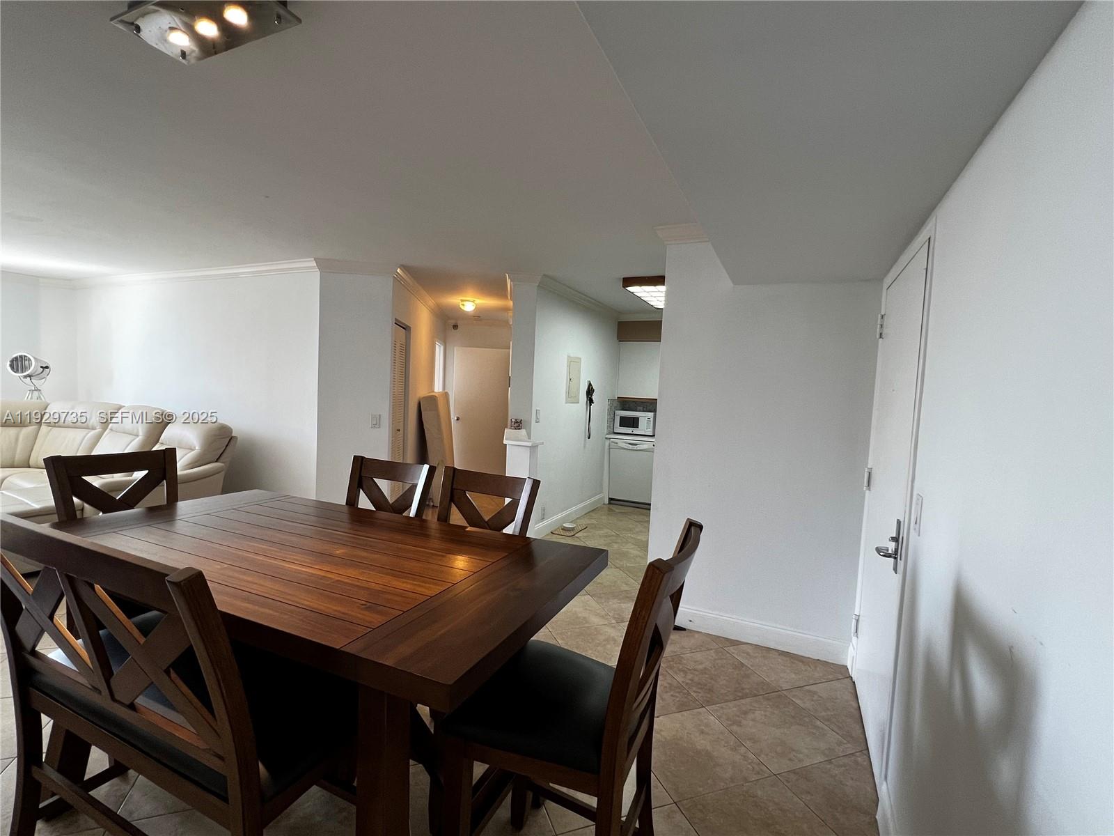 MYSTIC POINTE TOWER 600 - Residential