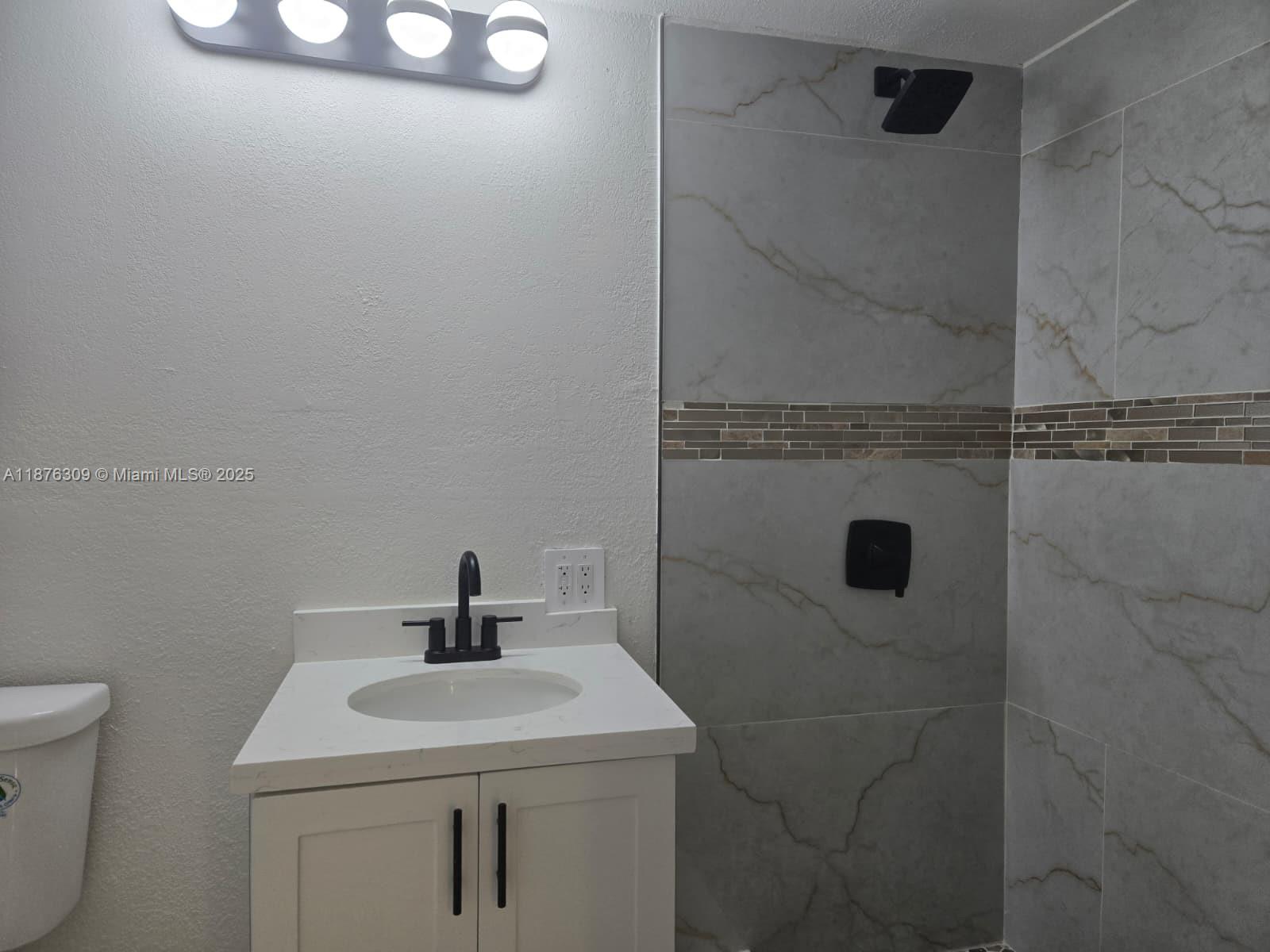 LINWOOD GARDENS NO 2 - Residential