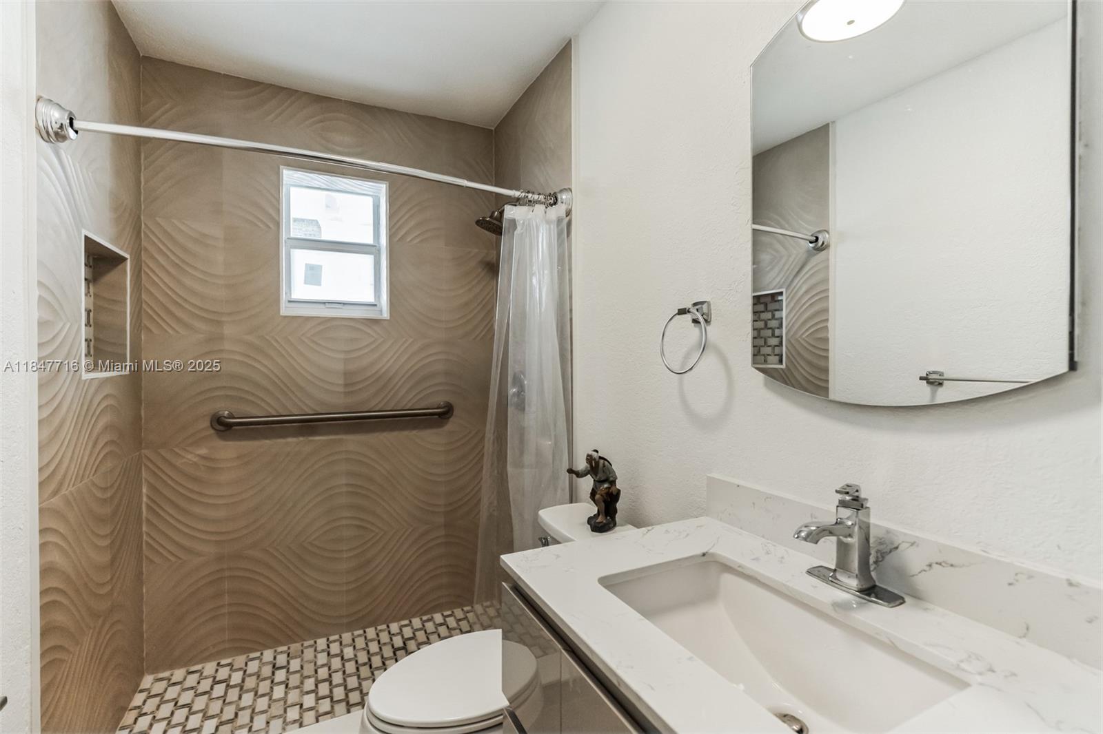 COUNTRY CLUB ESTATES SEC - Residential