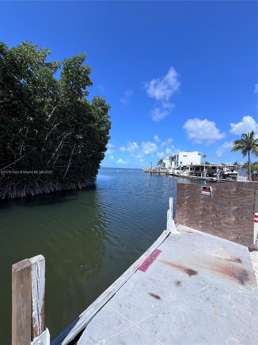 CALUSA CAMPGROUND - Land