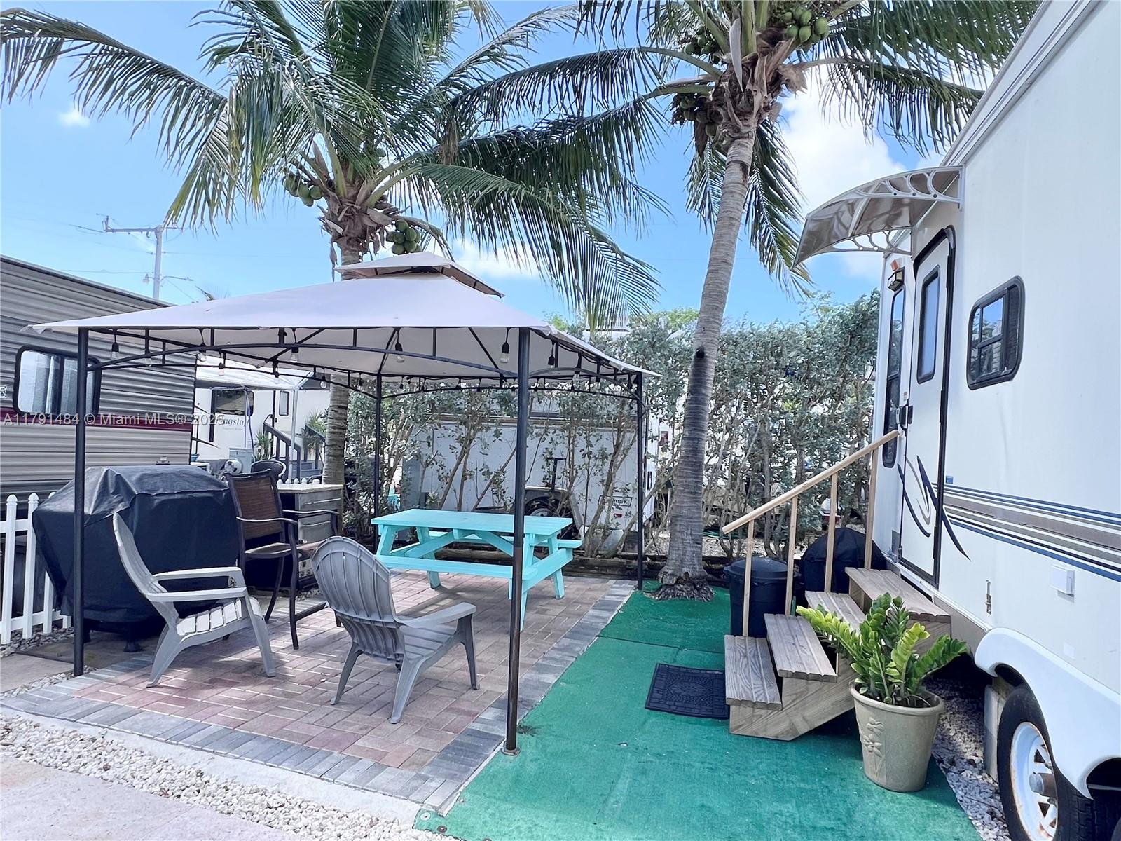 CALUSA CAMPGROUND - Land