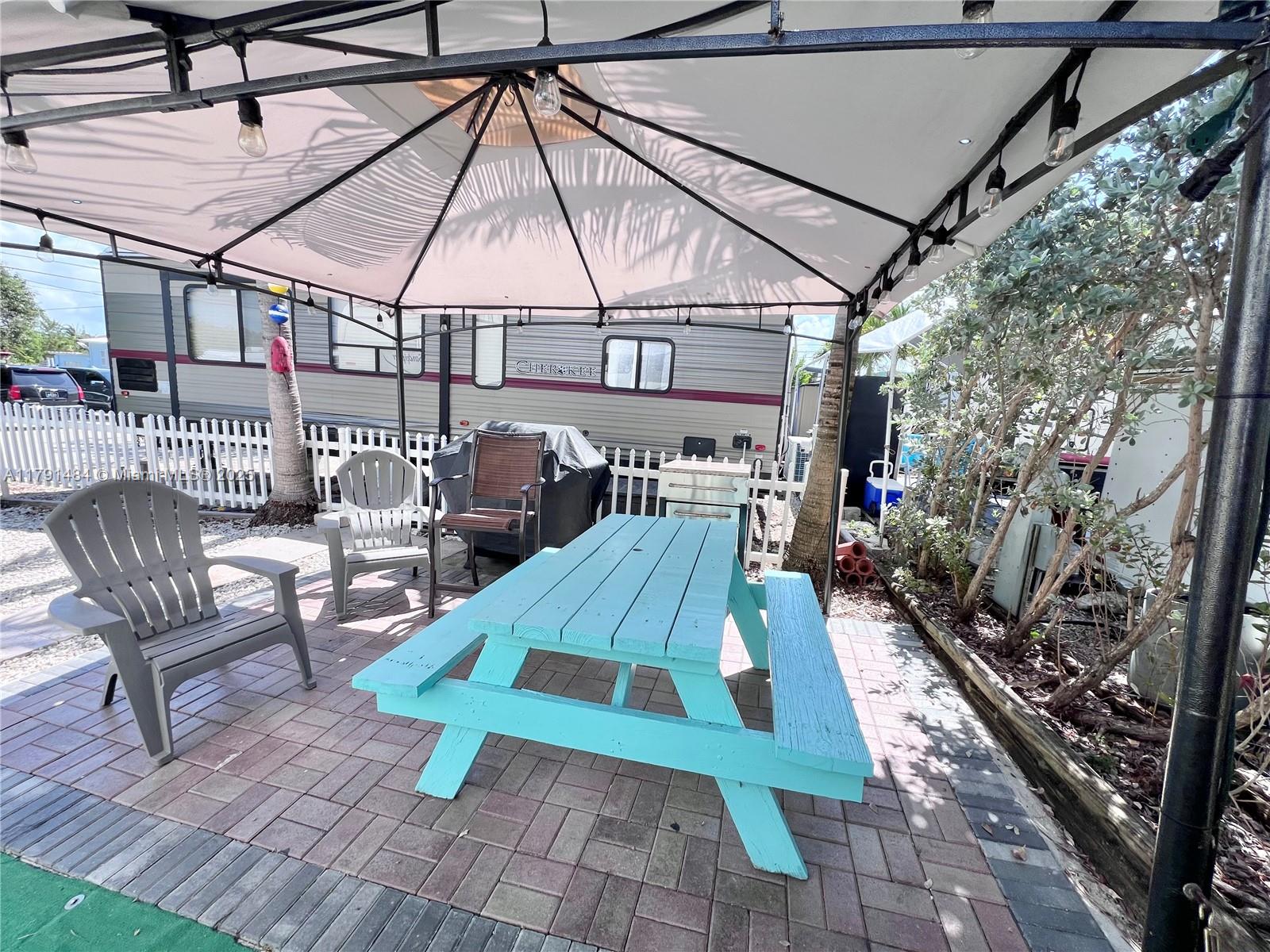 CALUSA CAMPGROUND - Land