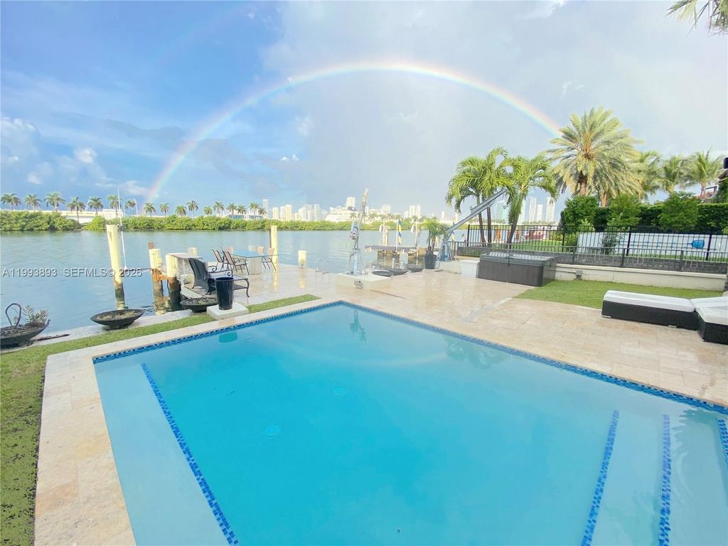 Photo of 224 S Coconut Ln, Miami Beach, FL 33139 (MLS # A11993893)