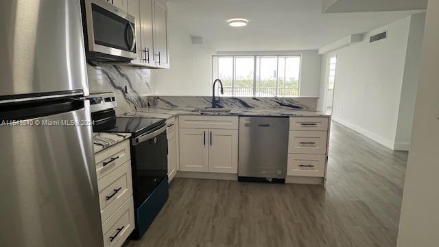 JADE WINDS GROUP - - Residential