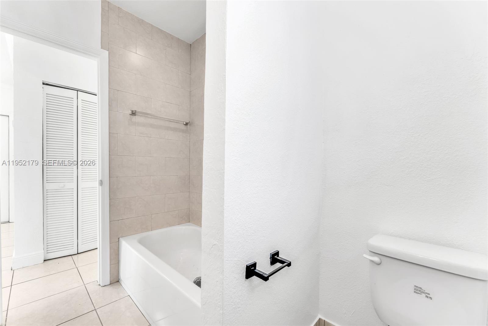 FLEETWOOD GARDENS SEC 1 - Residential Lease