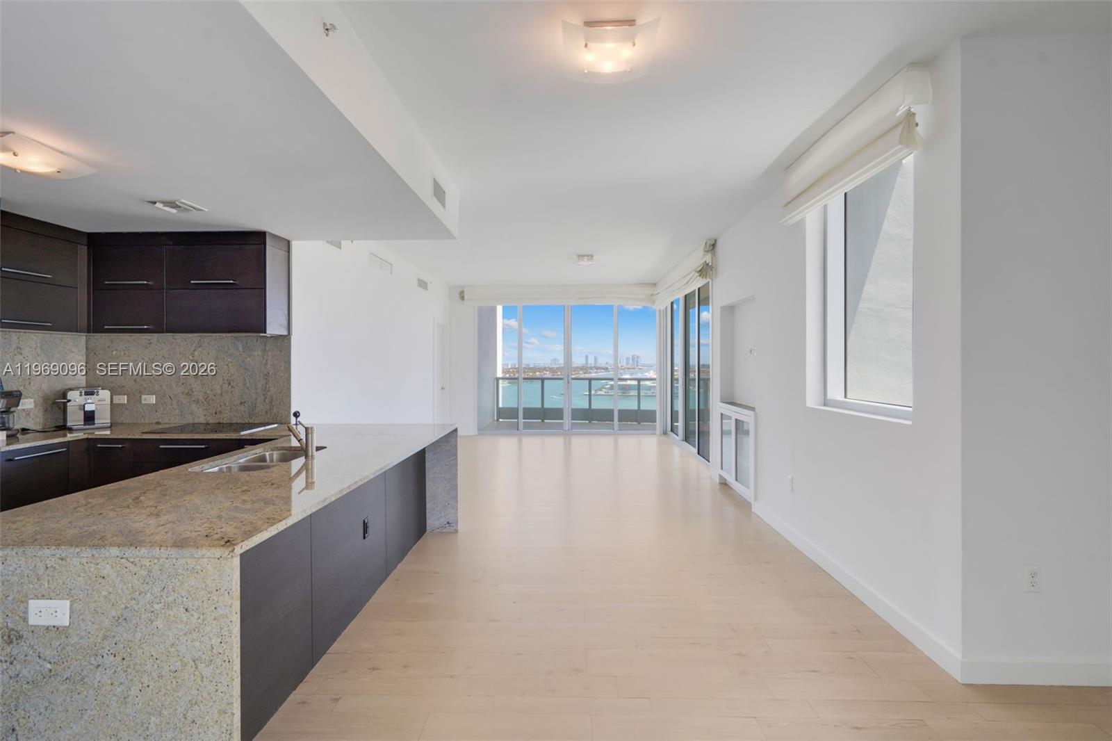 900 BISCAYNE BAY CONDO - Residential Lease