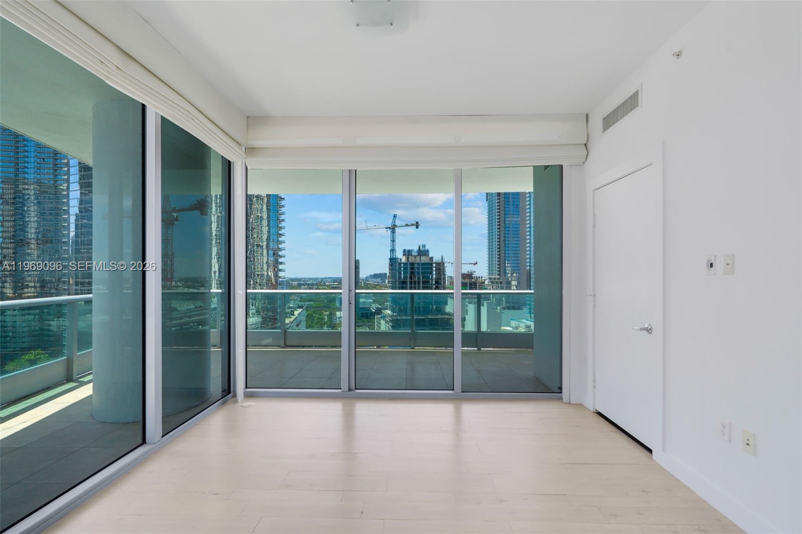 900 BISCAYNE BAY CONDO - Residential Lease