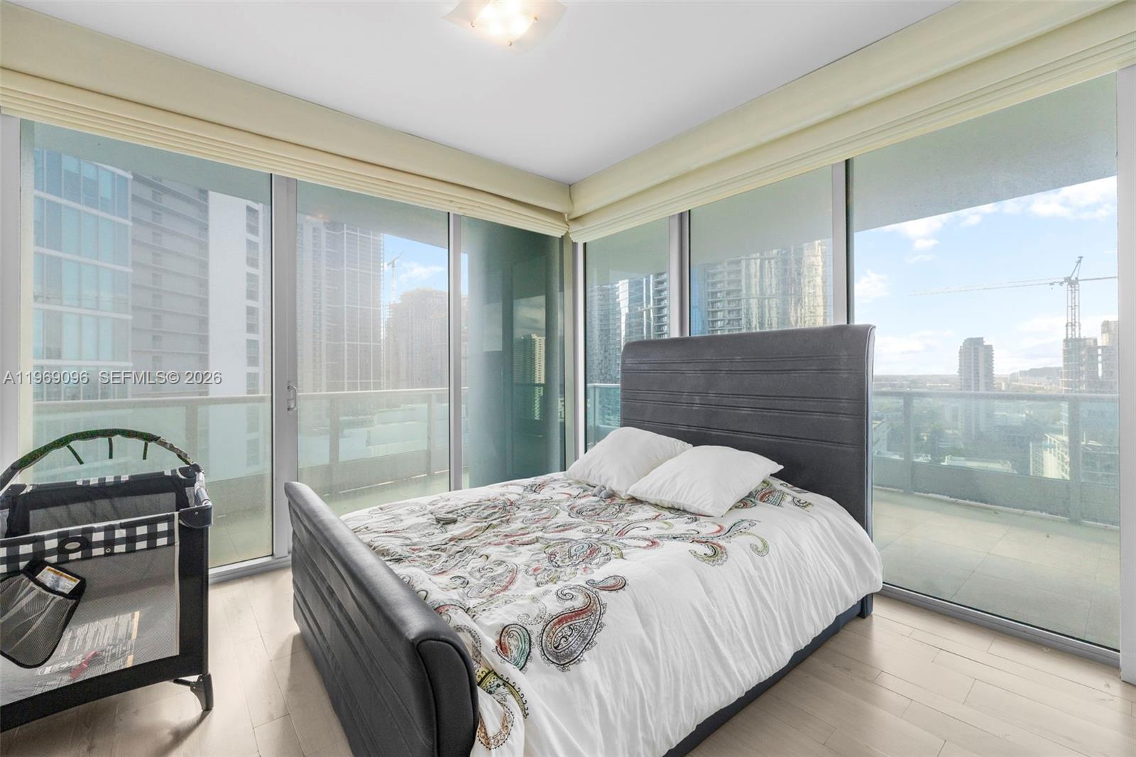 900 BISCAYNE BAY CONDO - Residential Lease