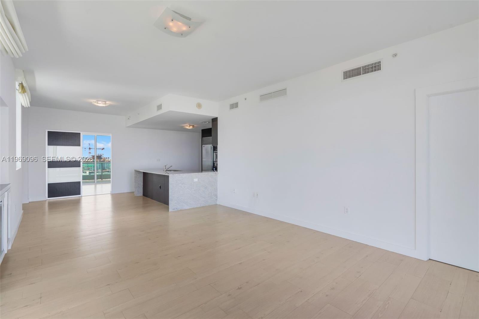 900 BISCAYNE BAY CONDO - Residential Lease