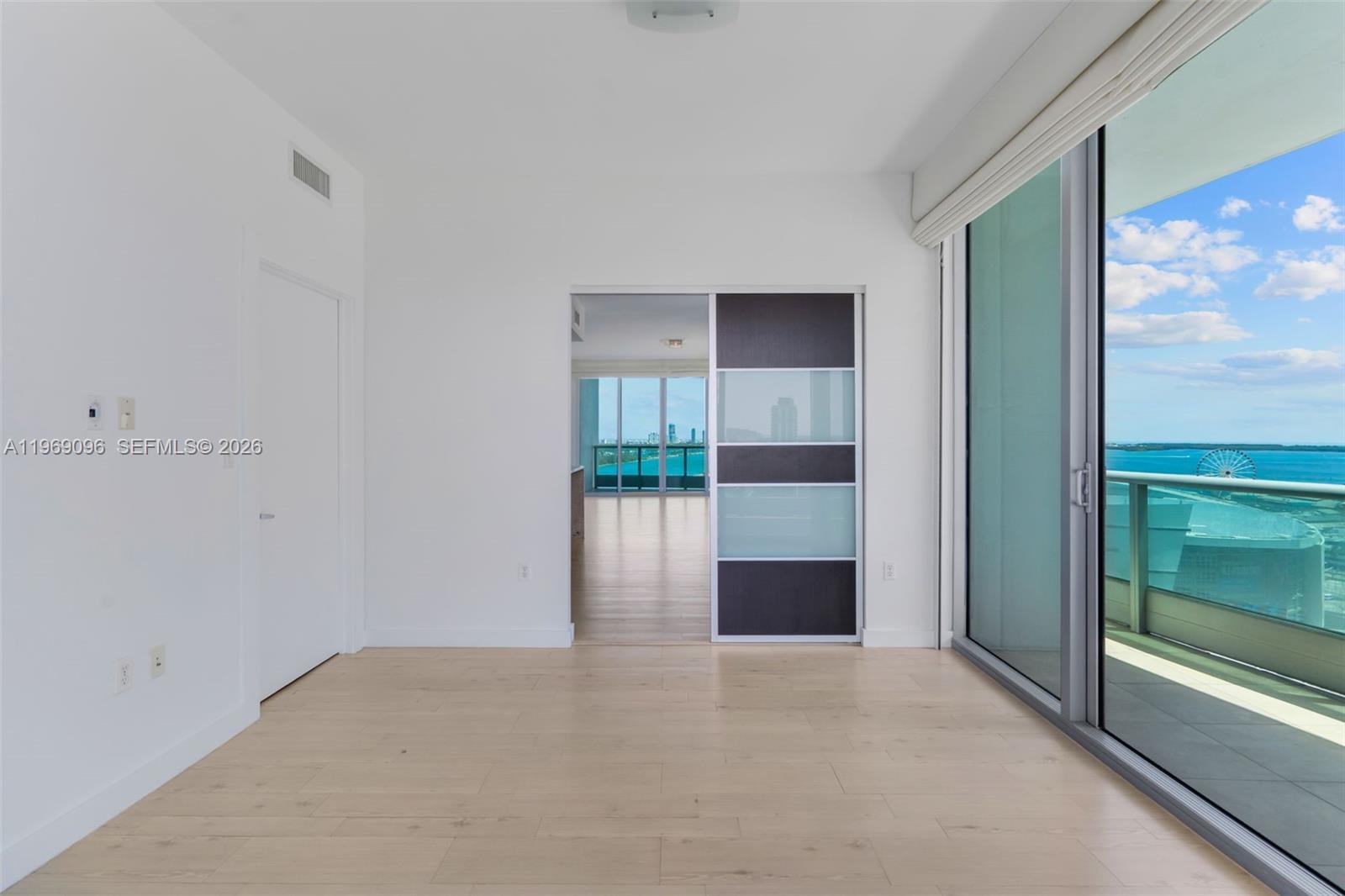 900 BISCAYNE BAY CONDO - Residential Lease