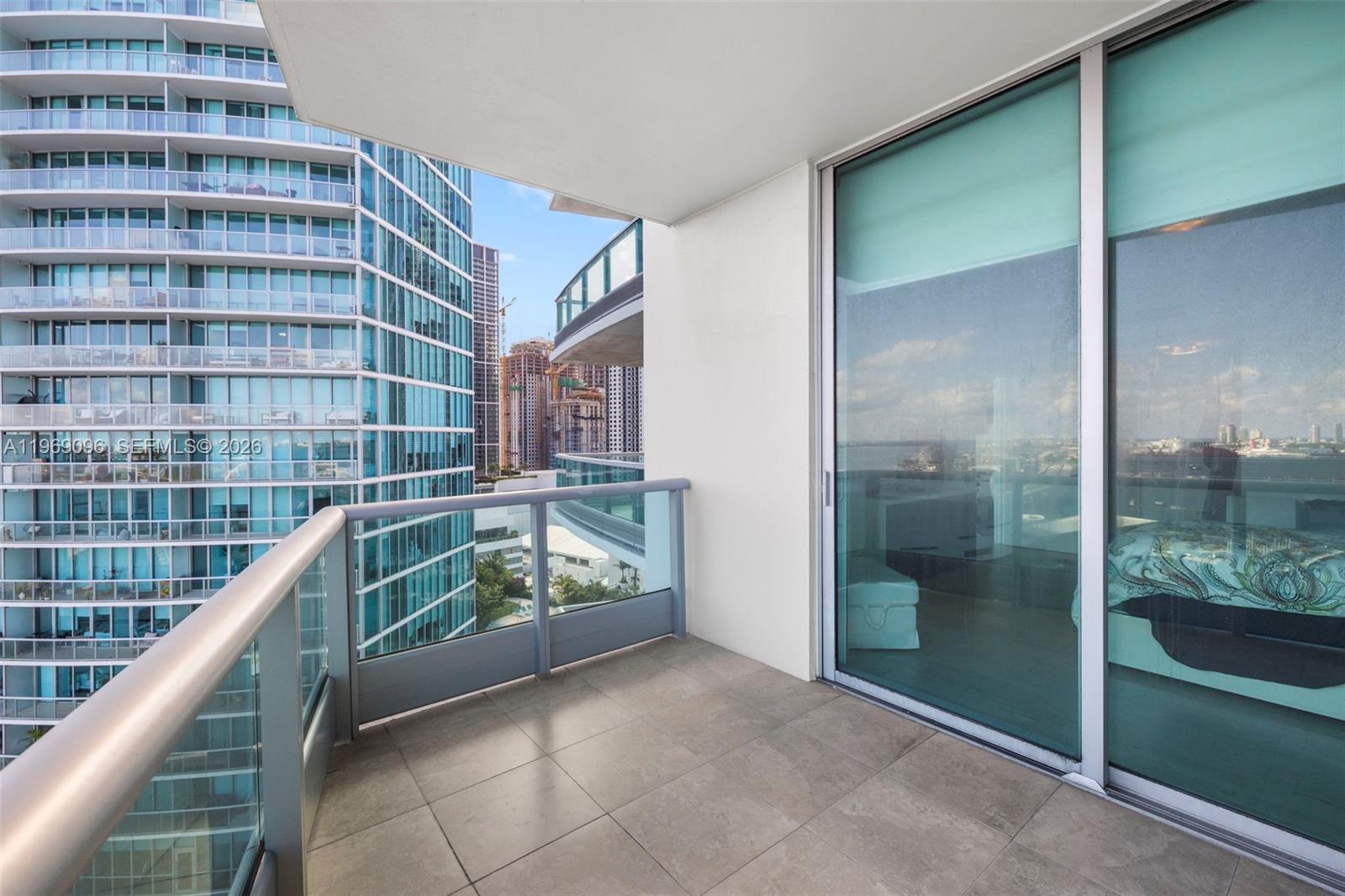900 BISCAYNE BAY CONDO - Residential Lease