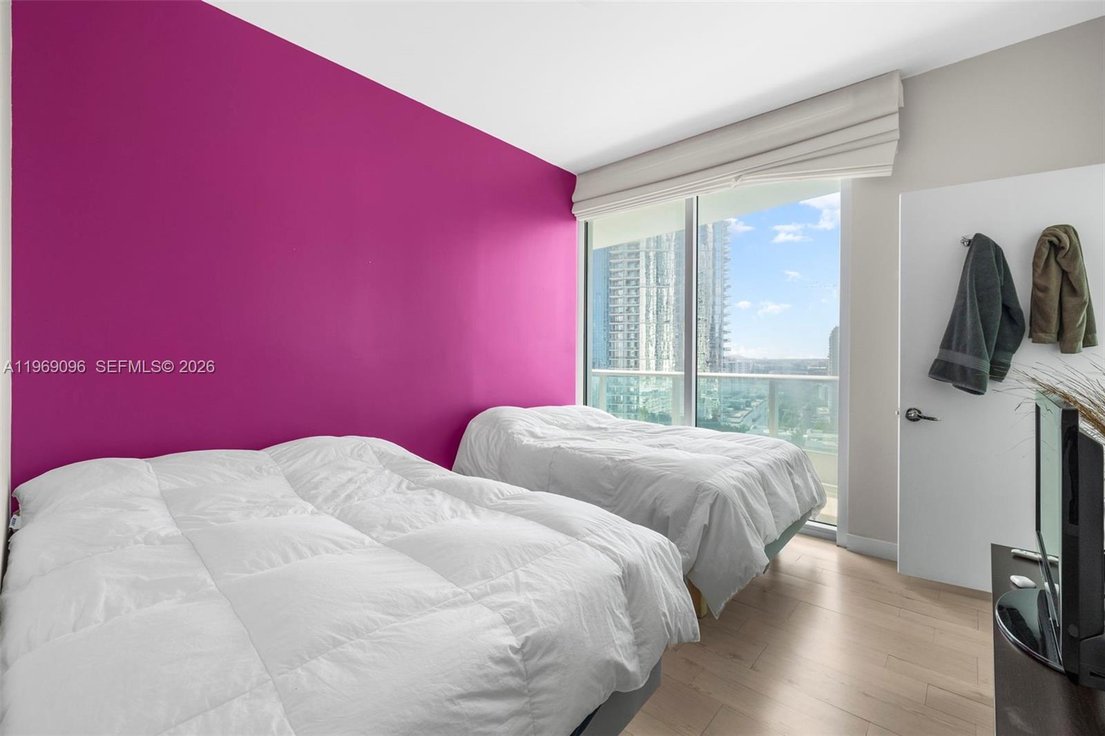 900 BISCAYNE BAY CONDO - Residential Lease