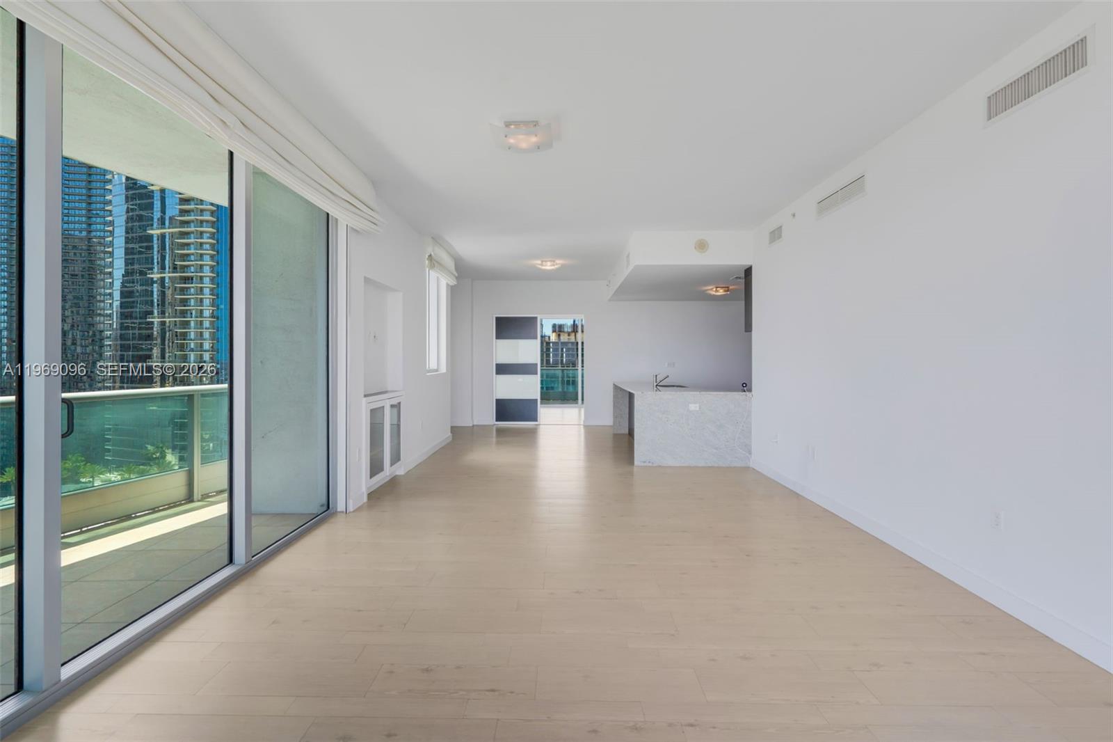 900 BISCAYNE BAY CONDO - Residential Lease