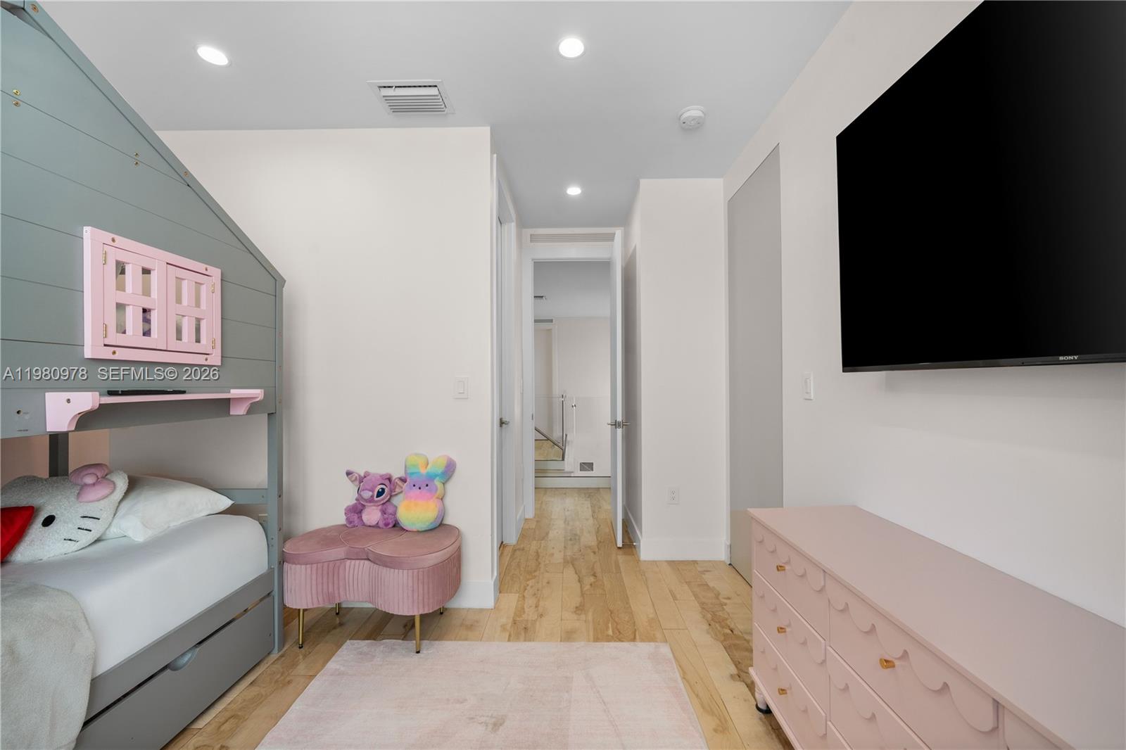 DORAL COMMONS RESIDENTIAL - Residential