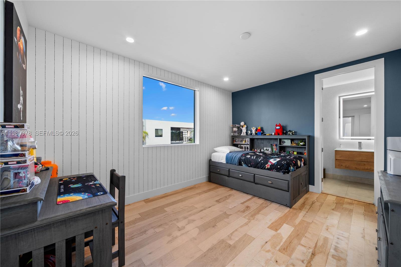 DORAL COMMONS RESIDENTIAL - Residential