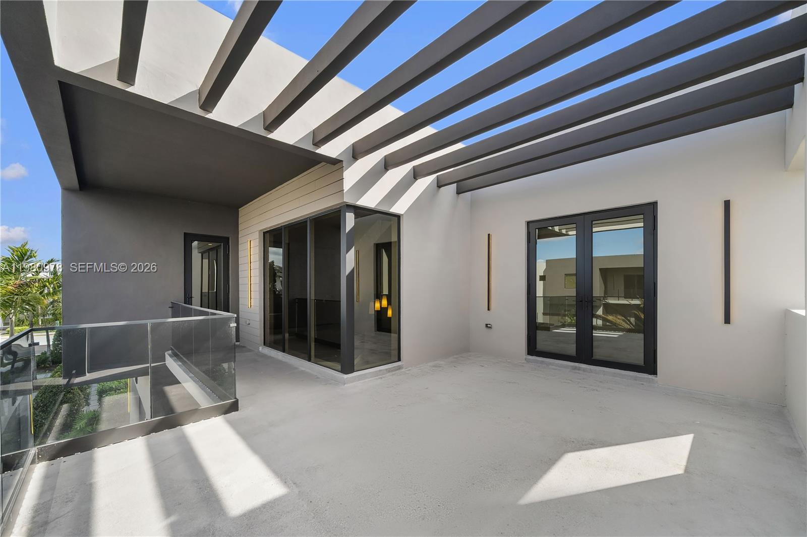 DORAL COMMONS RESIDENTIAL - Residential