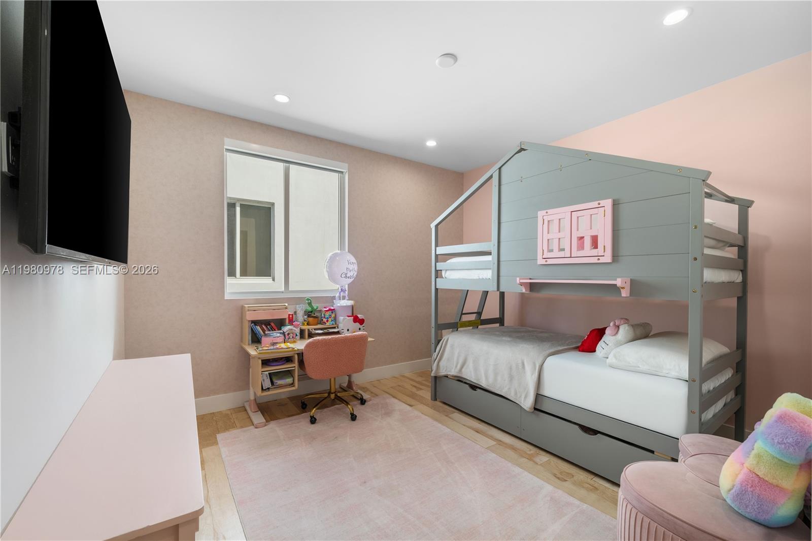 DORAL COMMONS RESIDENTIAL - Residential