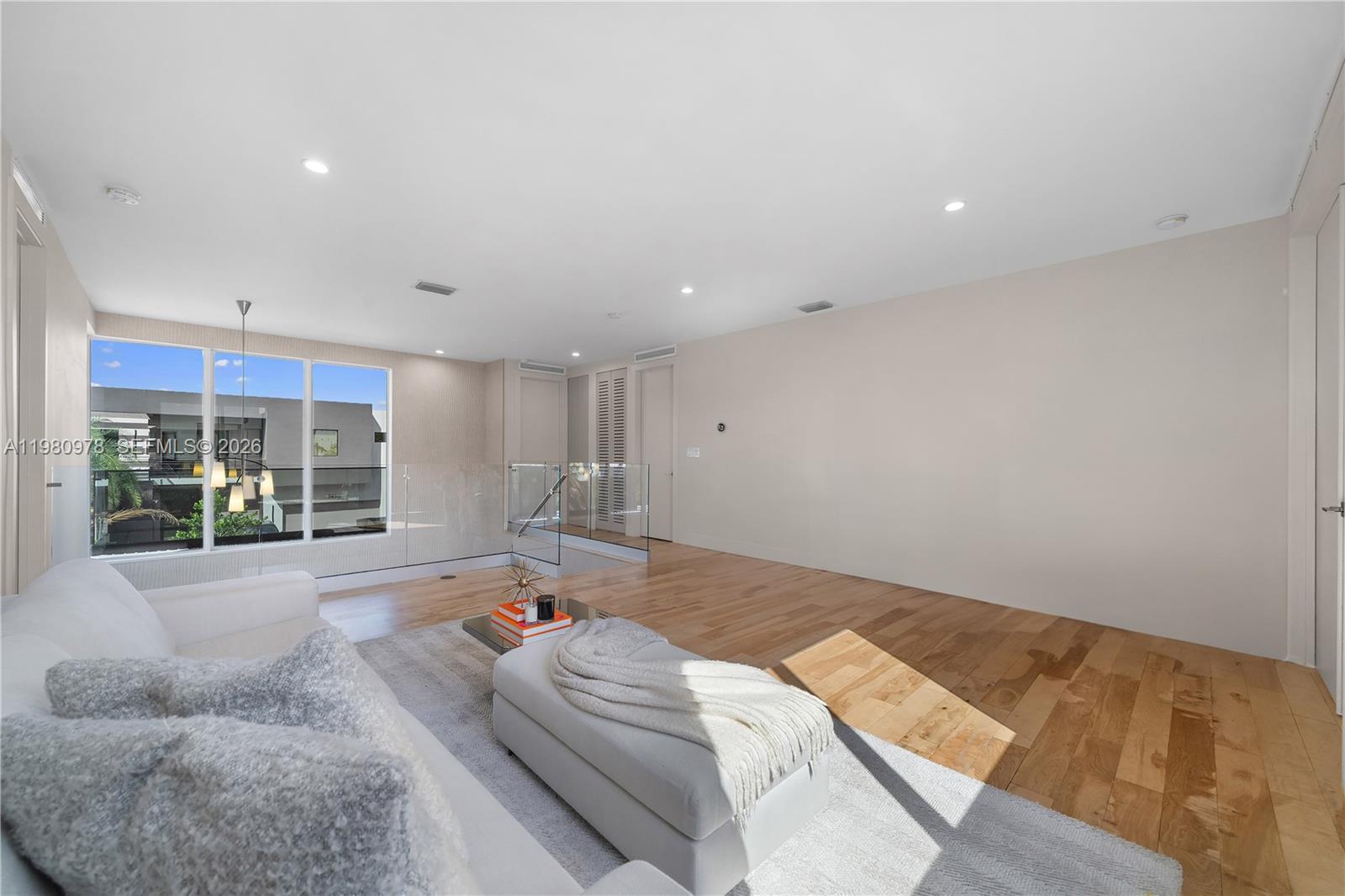 DORAL COMMONS RESIDENTIAL - Residential