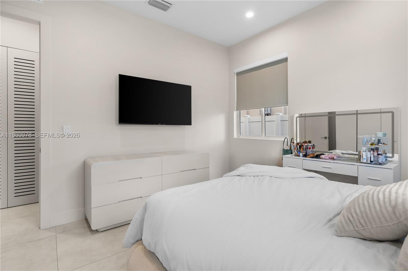 DORAL COMMONS RESIDENTIAL - Residential