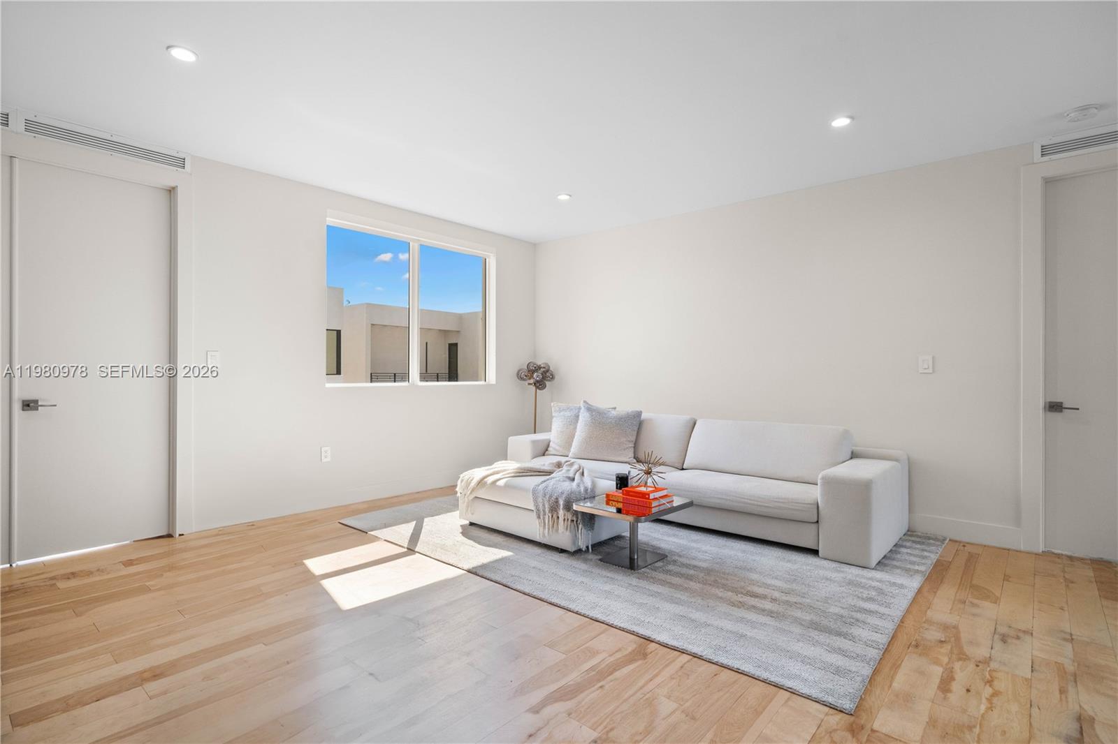 DORAL COMMONS RESIDENTIAL - Residential